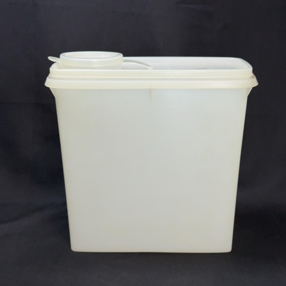 Tupperware Cereal Keeper Container Flip-Top Pour Spout Clear Plastic Storage USA